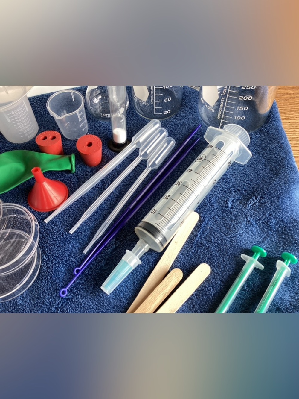 Science Learning Kit - 41 Pieces - For Beginners (Set #1) - Picture 6 of 15